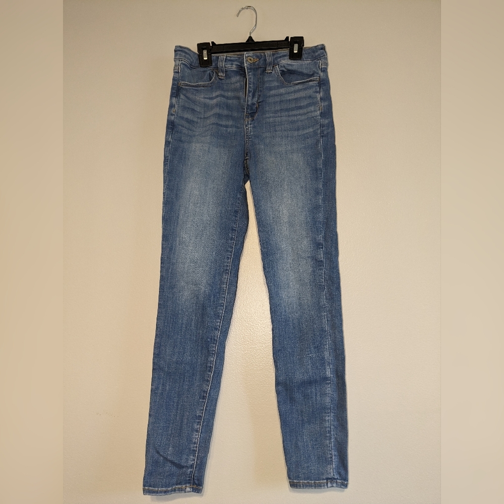 American Eagle, size 4, skinny jean